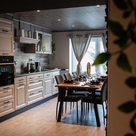 O Cocoon De Mya Villa Gedinne Eksteriør billede